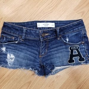 ABERCROMBIE AND FITCH SHORTS